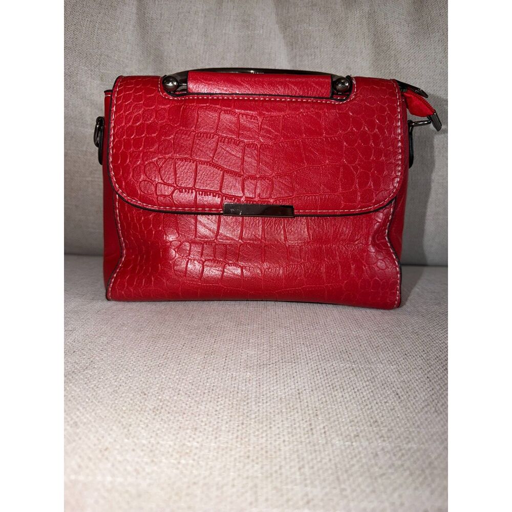 Red Croc Embossed Handbag – Convertible Crossbody Shoulder Purse – New